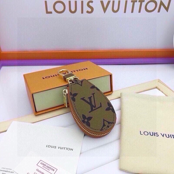 ブランドキーホルダー角部分ディテール